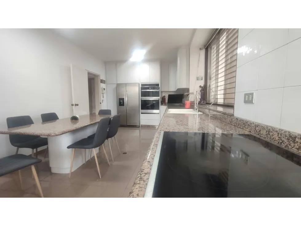 Se vende Casa 1.400m² 5h+s/8b/7p Caurimare - 8