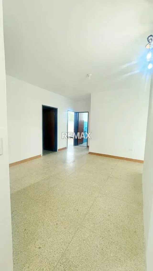 ALQUILER URB BERMUDEZ - 9