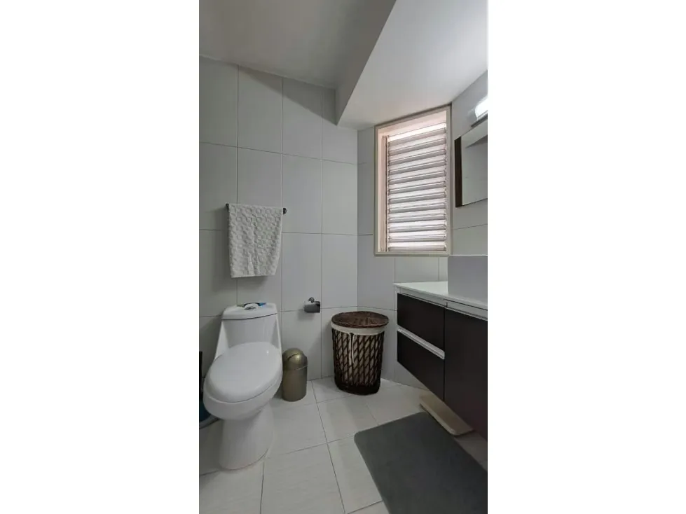 Alquilo apartamento 125m2 Los Palos Grande 0098 - 22