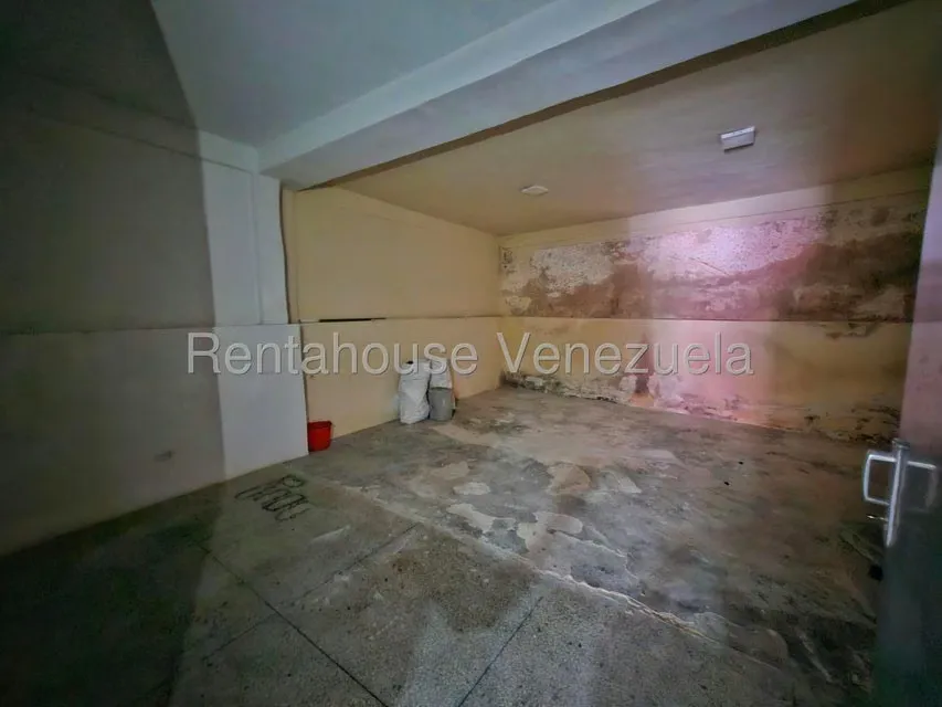 Comercial (Edificio) en Venta en Avenida Bolivar, Aragua - 12