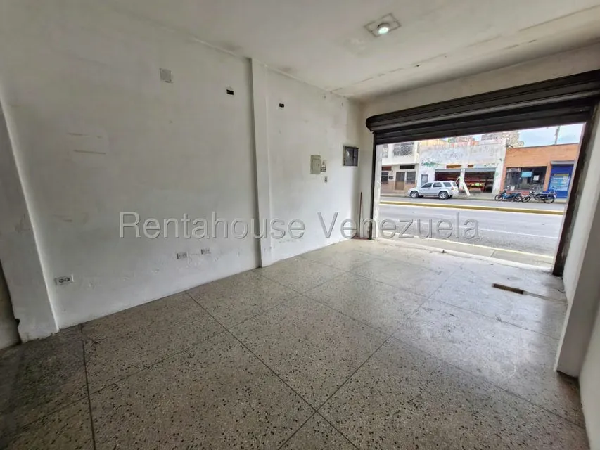 Comercial (Edificio) en Venta en Avenida Bolivar, Aragua - 14