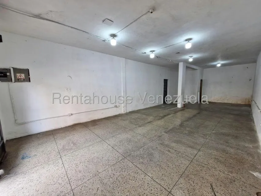 Comercial (Edificio) en Venta en Avenida Bolivar, Aragua - 15
