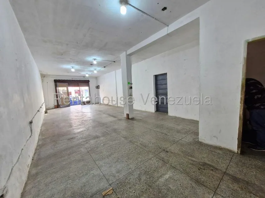 Comercial (Edificio) en Venta en Avenida Bolivar, Aragua - 18