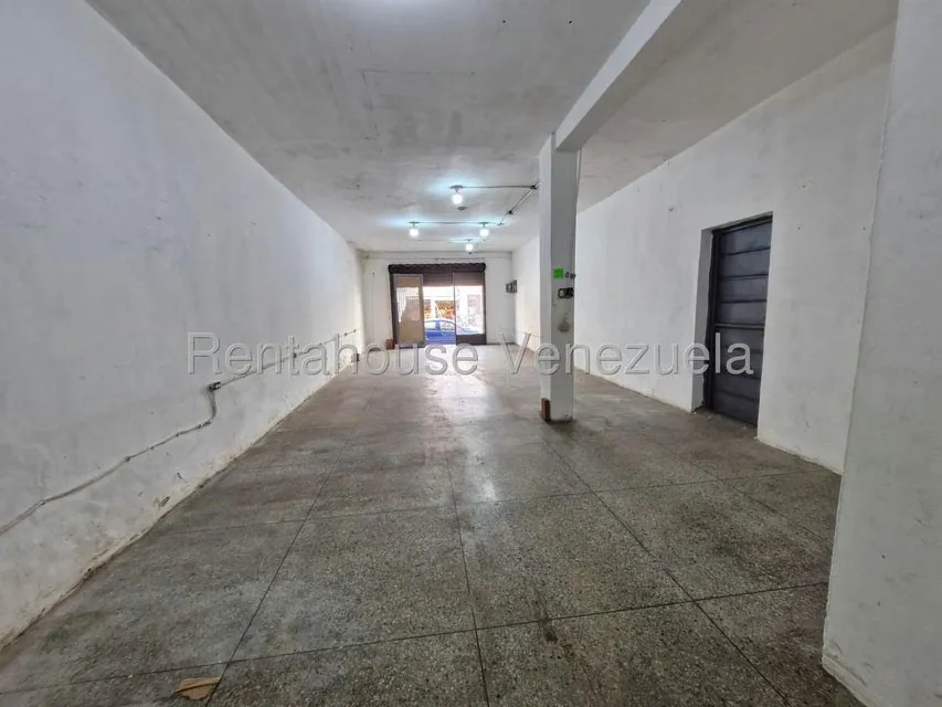 Comercial (Edificio) en Venta en Avenida Bolivar, Aragua - 19