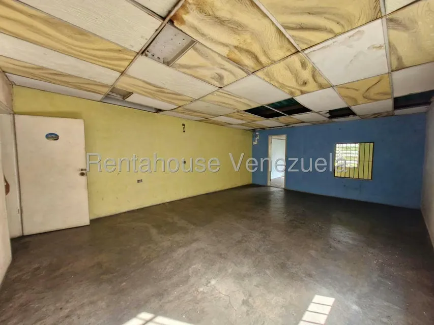 Comercial (Edificio) en Venta en Avenida Bolivar, Aragua - 29