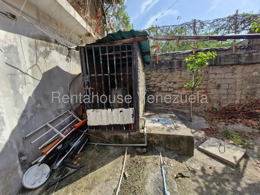 Comercial (Edificio) en Venta en Avenida Bolivar, Aragua - 36
