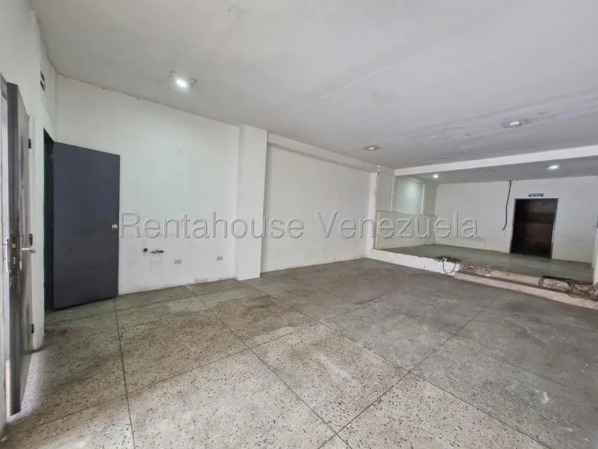 Comercial (Edificio) en Venta en Avenida Bolivar, Aragua - 9