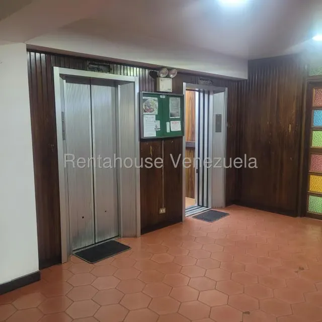 Apartamento (1 Nivel) en Venta en El Marques, Distrito Metropolitano - 14