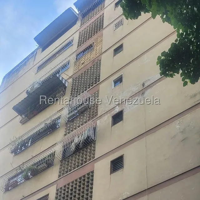 Apartamento (1 Nivel) en Venta en El Marques, Distrito Metropolitano - 6
