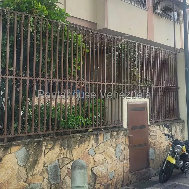Apartamento (1 Nivel) en Venta en El Marques, Distrito Metropolitano - 9
