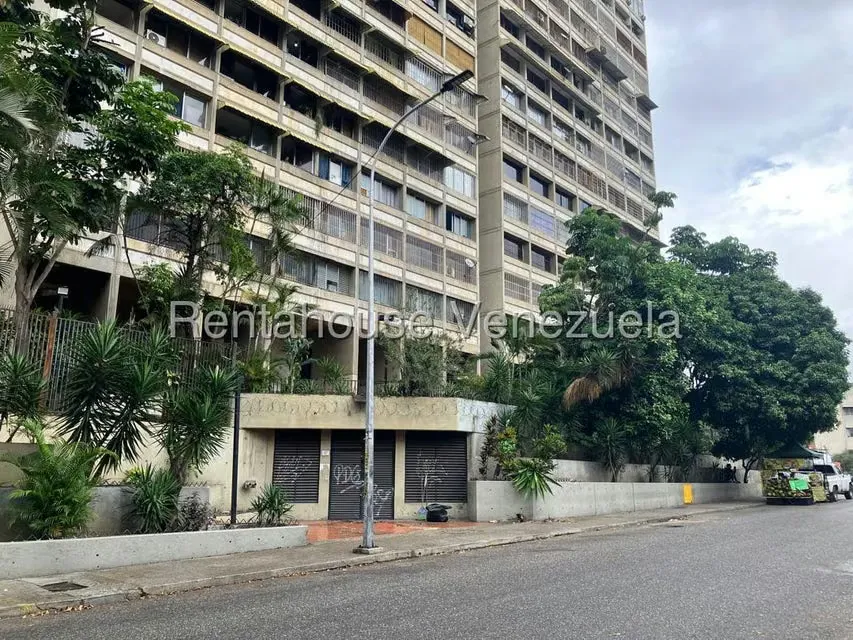 Apartamento (1 Nivel) en Venta en Bello Monte, Distrito Metropolitano - 2