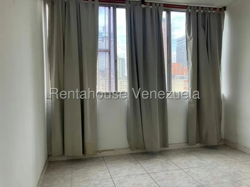 Apartamento (1 Nivel) en Venta en Bello Monte, Distrito Metropolitano - 17