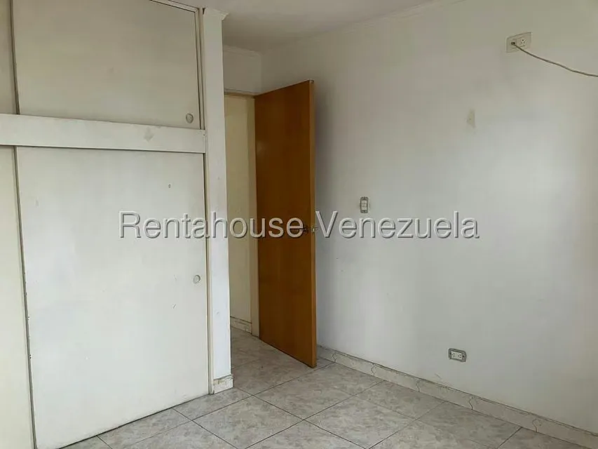 Apartamento (1 Nivel) en Venta en Bello Monte, Distrito Metropolitano - 19