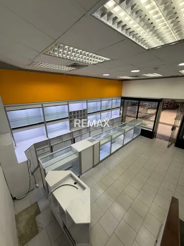 Local Comercial CC Camoruco -Planta Baja ALQUILER - 4