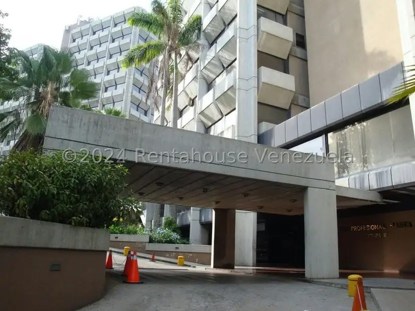 Consultorio Medico en Alquiler en Santa Paula, Distrito Metropolitano