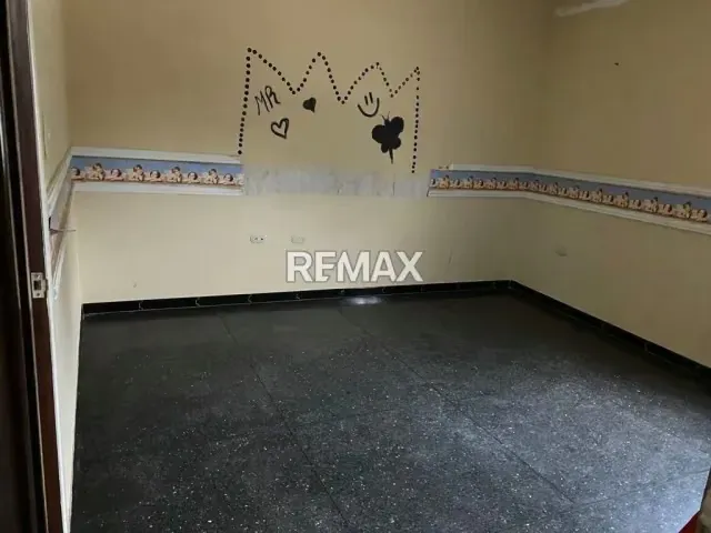 Casa Comercial en Urbanización Las Lomas. En Venta - 5