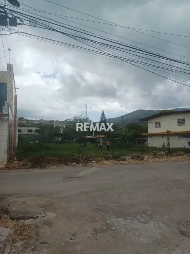 Terreno. Venta. Tucape - 2