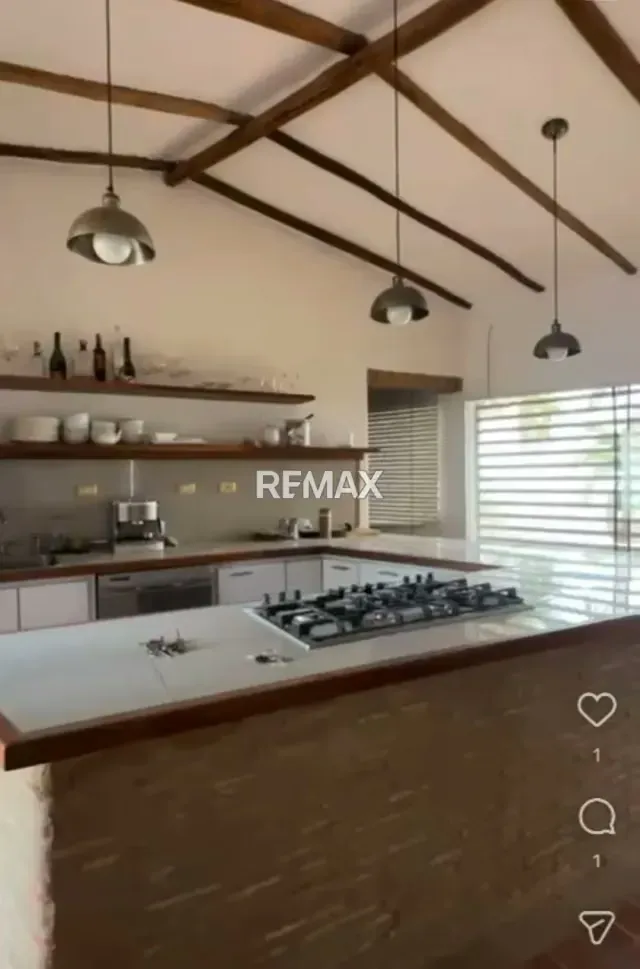 Se Vende Casa de Playa Colinas de Arapo, muy cerca de Puerto La Cruz - 6