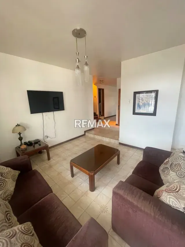 Casa en venta - 4