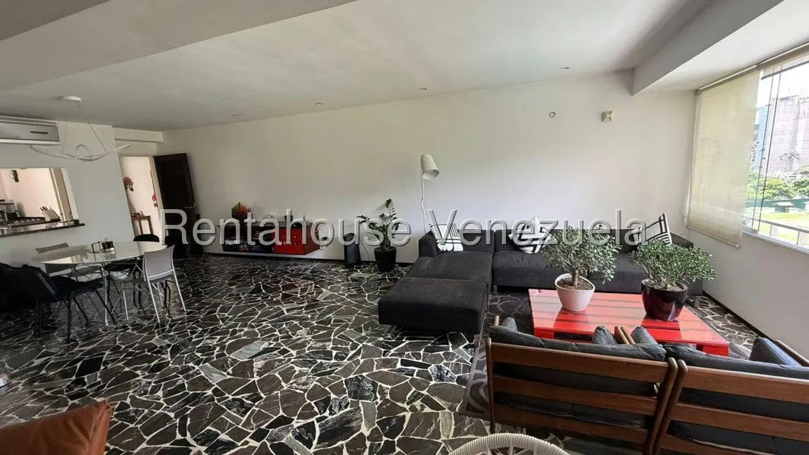 Apartamento (1 Nivel) en Venta en Campo Alegre, Distrito Metropolitano - 11