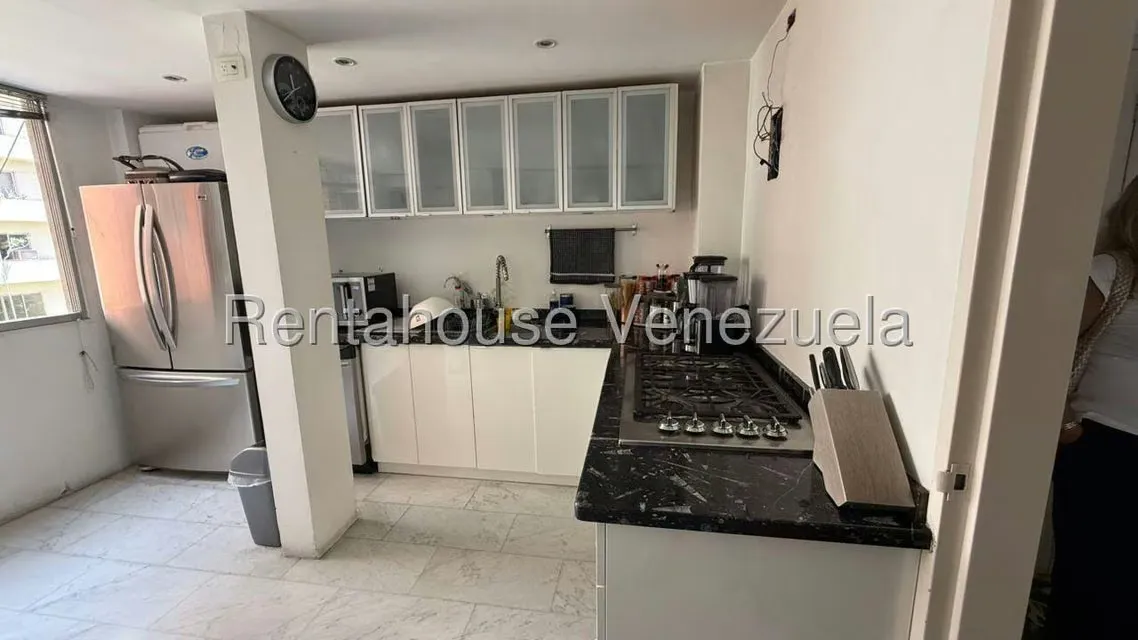 Apartamento (1 Nivel) en Venta en Campo Alegre, Distrito Metropolitano - 17