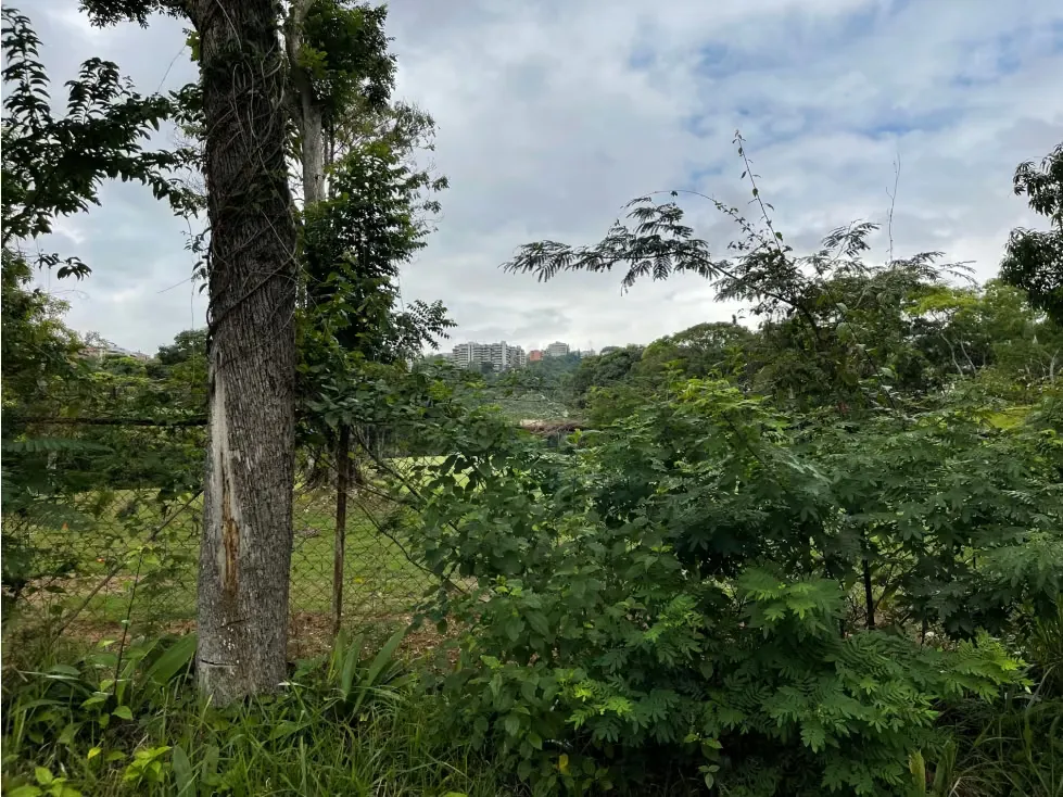 INMEJORABLE TERRENO en VALLE ARRIBA - 9
