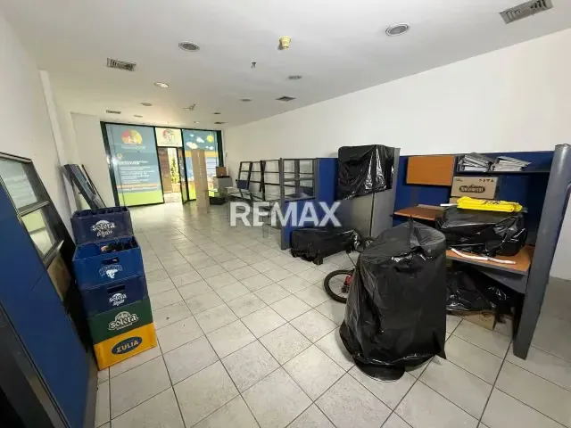 Alquiler de local Centro Comercial 70,36 en Terrazas de la Lagunita - 2