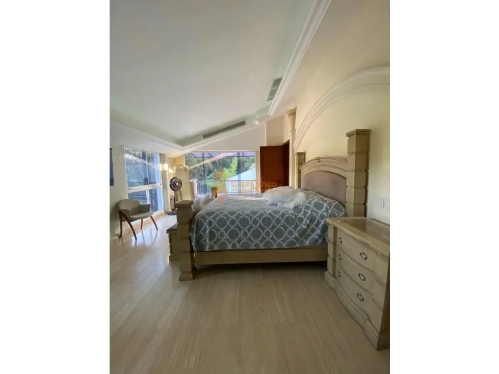 Venta casa lujosa en Altos de Guataparo Valencia - 13