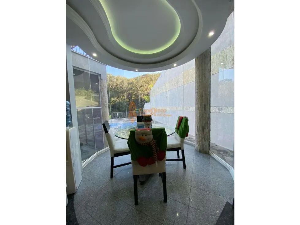 Venta casa lujosa en Altos de Guataparo Valencia - 29