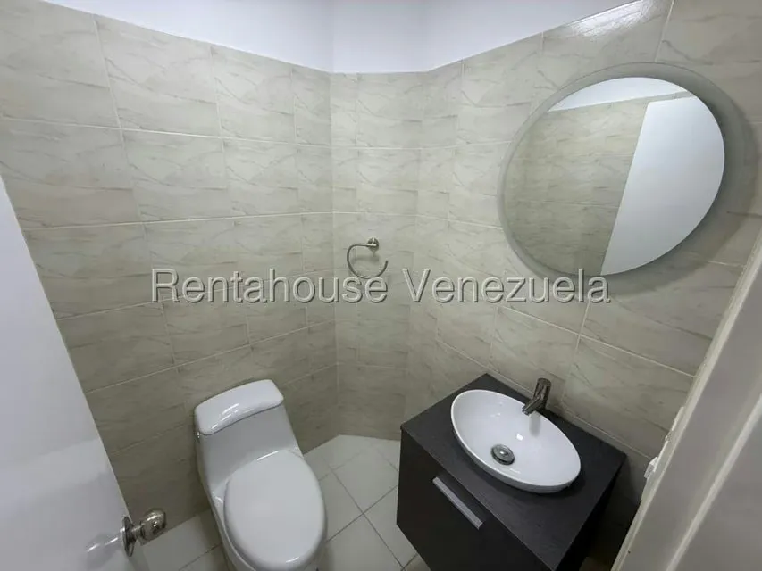 Apartamento (1 Nivel) en Alquiler en El Rosal, Distrito Metropolitano - 6