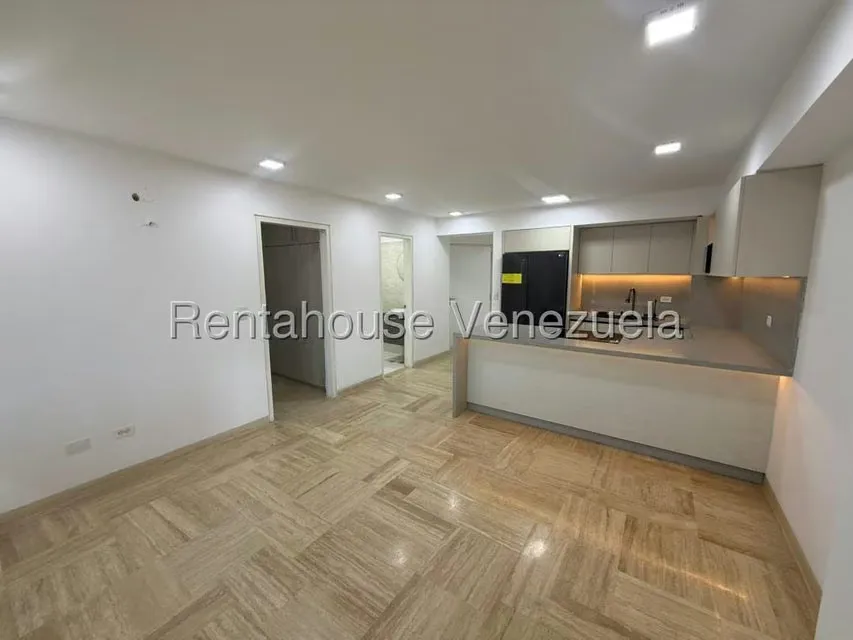 Apartamento (1 Nivel) en Alquiler en El Rosal, Distrito Metropolitano - 8