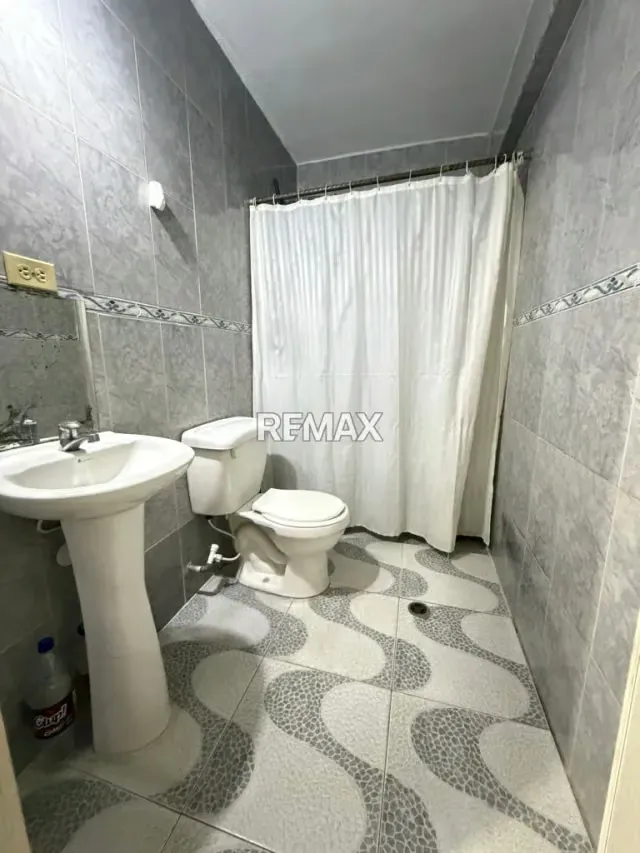Se vende casa en Urb el remanso santa cruz - 6