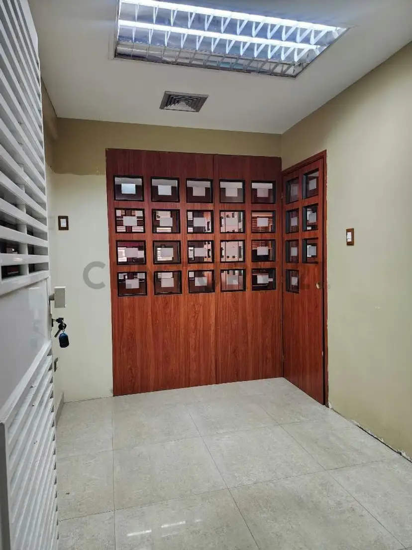 Oficina en Av lara