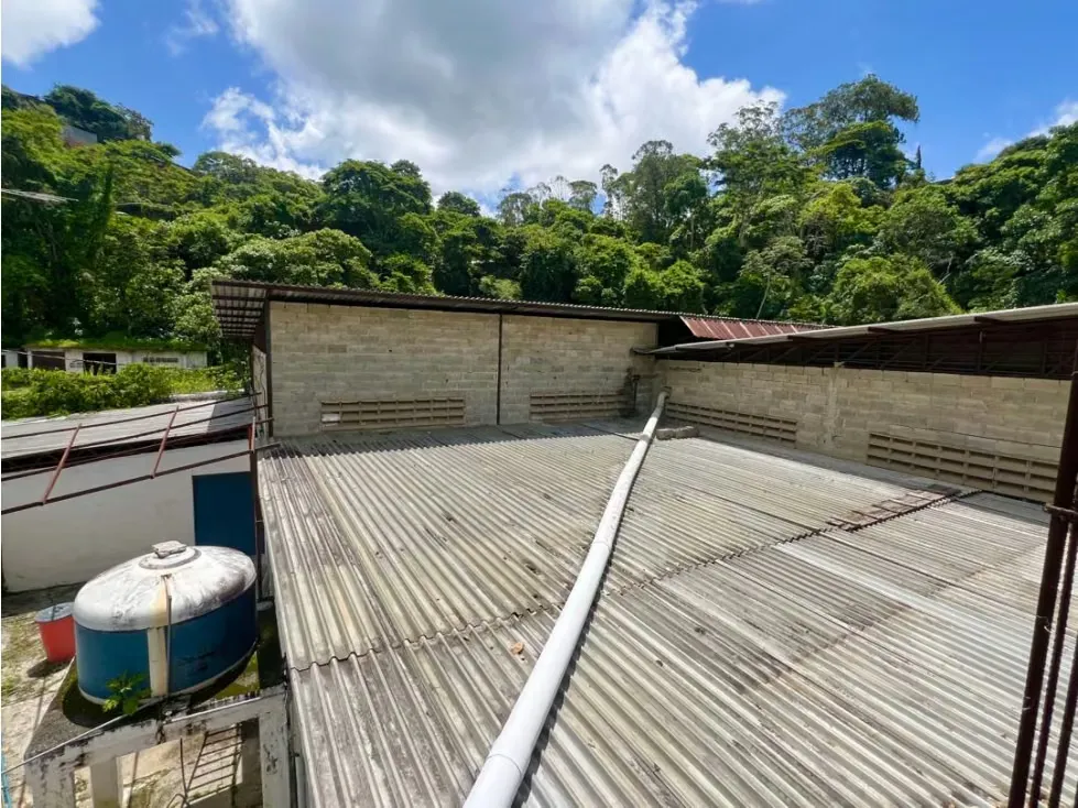 En Venta Galpon Industrial en Mariches. Sucre - Caracas - 27