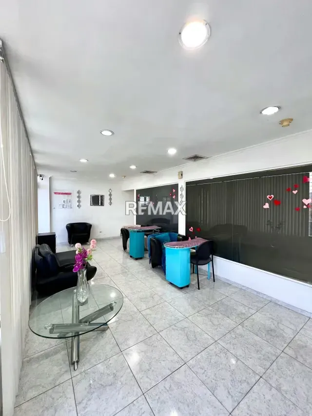 Local comercial en Alquiler en el CC Vistamar - 2