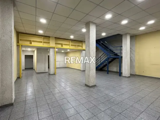 Edificio En Venta o Alquiler en el Bulevar de Sabana Grande