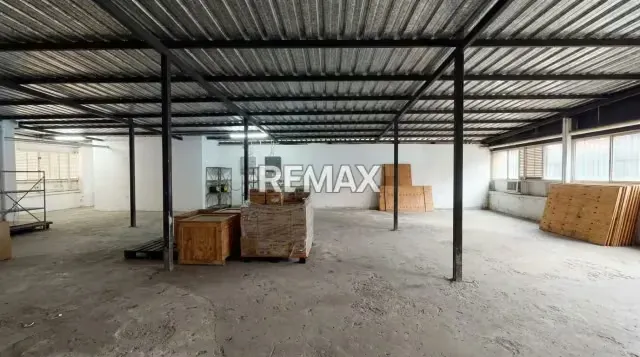 Edificio En Venta o Alquiler en el Bulevar de Sabana Grande - 4