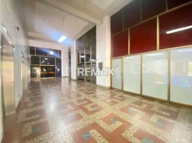 Oficina en Alquiler en Macaracuay 500$. Av.Principal 65m2. - 8