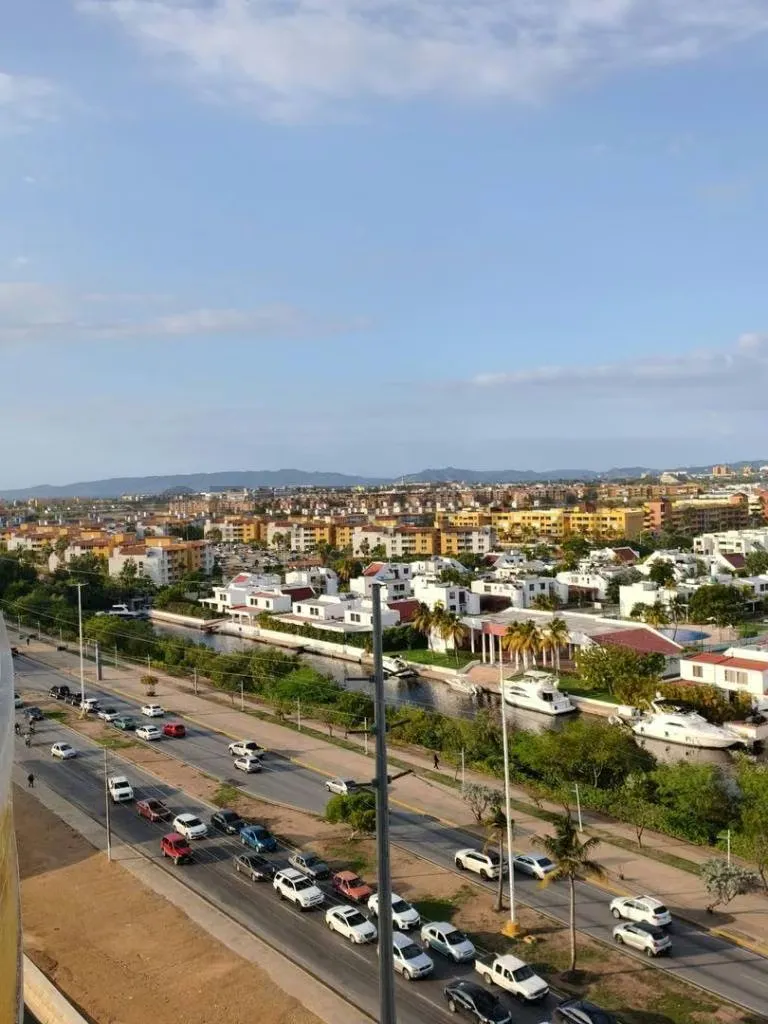 En Venta Apartamento en Lecheria, Conjunto Residencial Fontana Suites - 18