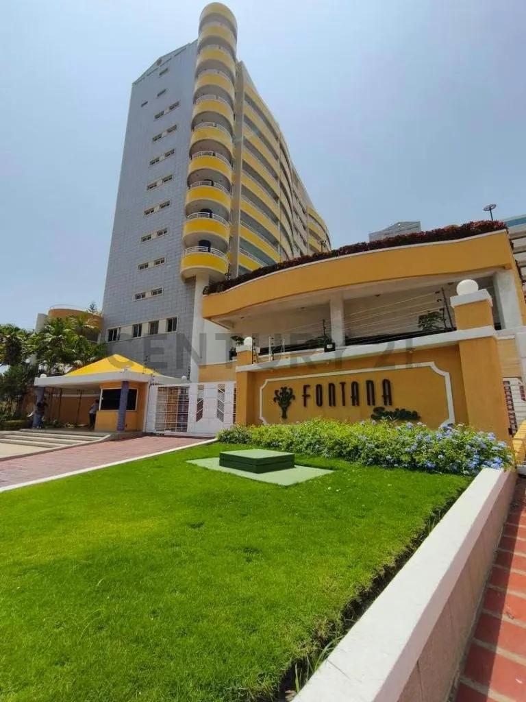 En Venta Apartamento en Lecheria, Conjunto Residencial Fontana Suites - 2