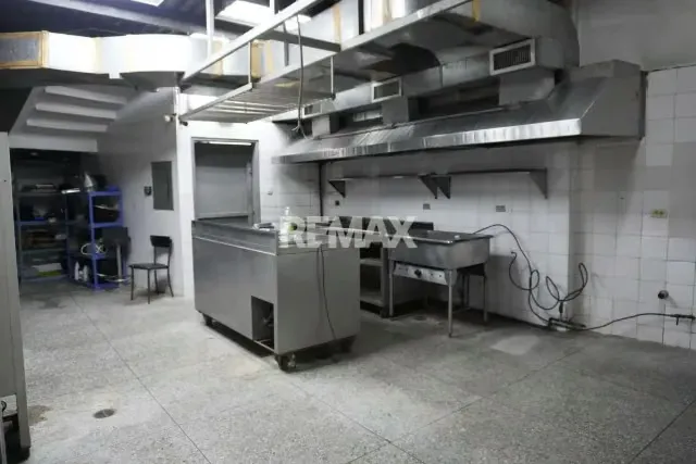 RESTAURANT, LOUNGE Y DISCOTECA EN EL CENTRO COMERCIAL NOLETTI AVENIDA FUERZAS ARMADAS - 14