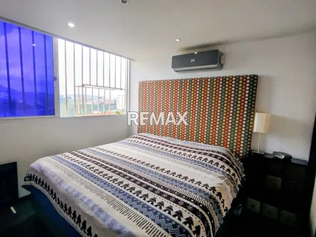 Apartamento en Alquiler Amoblado en el Urbanización La Bonita, Municipio Baruta. - 6