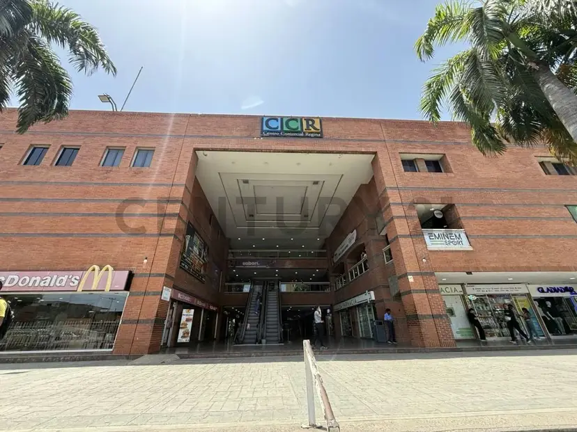 Local en venta en el Centro Comercial Regina