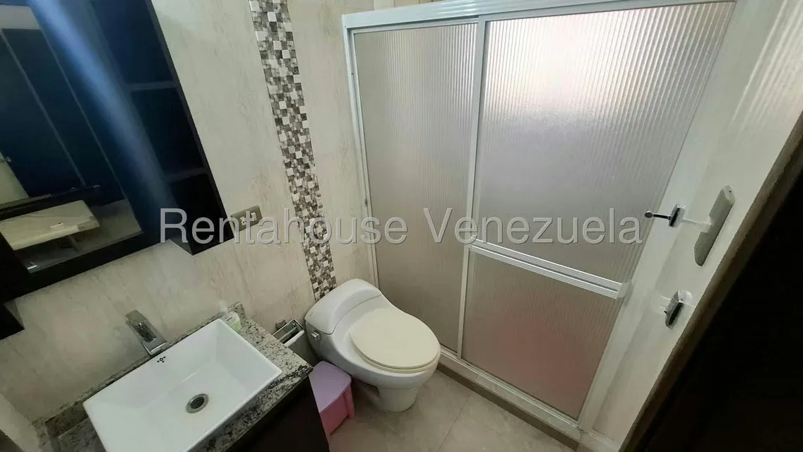 Townhouse (Duplex) en Alquiler en Lago Mar Beach, Zulia - 15