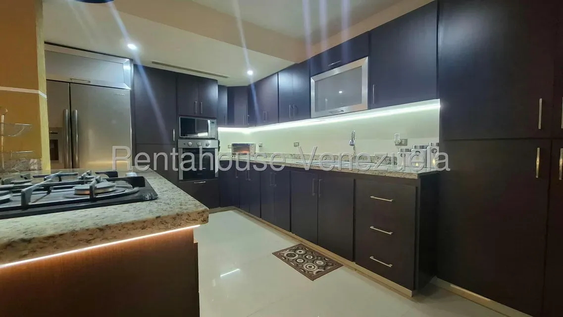 Townhouse (Duplex) en Alquiler en Lago Mar Beach, Zulia - 9