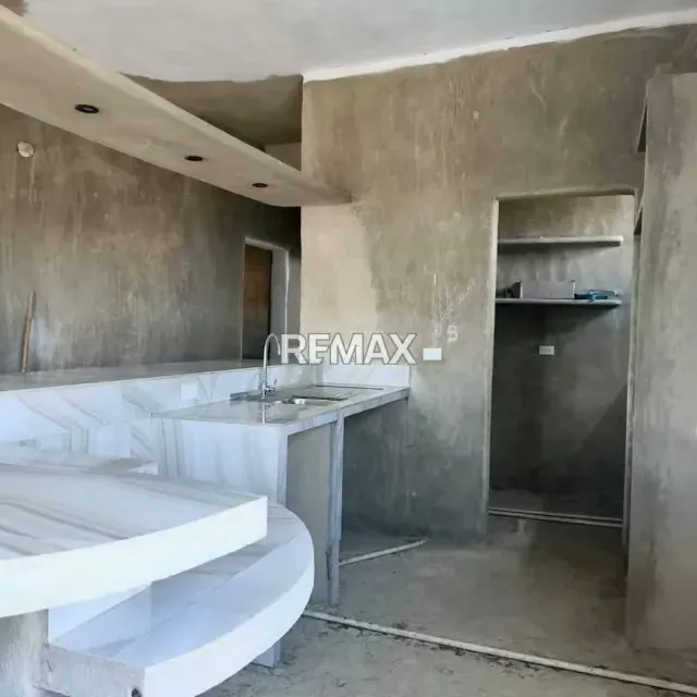 Venta de Terreno con casa en obra gris, en Asocibal Norte Higuerote. - 5