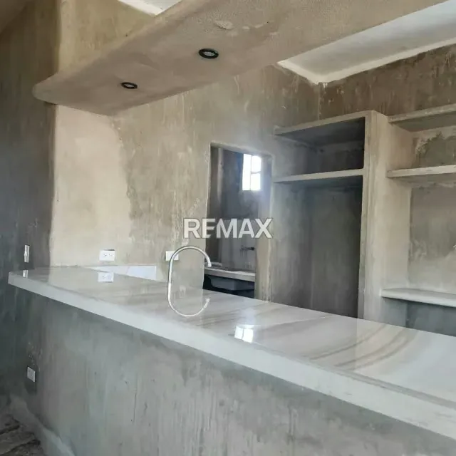 Venta de Terreno con casa en obra gris, en Asocibal Norte Higuerote. - 10