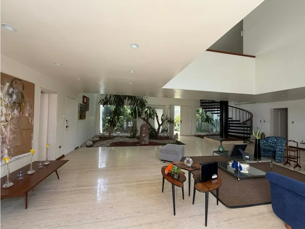 Se vende casa 1650m2 6h/8b/8p Los Chorros 5735 - 11