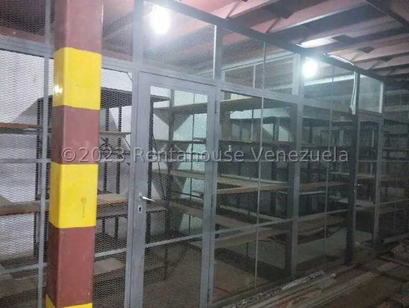 Galpon - Deposito en Venta en Zona Industrial 2, Lara - 22