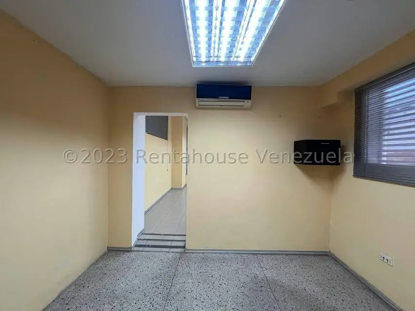 Local Comercial en Venta en Zona Oeste, Lara - 17